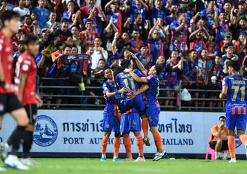 ชนะไป-กลับ! สิงห์เจ้าท่าเปิดบ้านดับซ่า เอสซีจี เมือทอง 2-0
