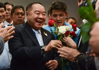 ‘ประวิตร’ ตื่นเต้น ส.ส. พปชร. ต้อนรับอบอุ่น ย้ำจะร่วมภารกิจสำคัญ