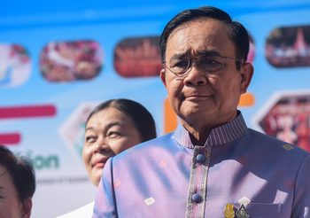 บิ๊กตู่ ควัก 1 แสน ช่วยน้ำท่วมอุบล แนะใช้เงินบริจาคตามประสงค์ปชช.