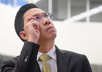 พุทธิพงษ์ ดูงานศูนย์ควบคุมจราจร เล็งใช้ AI แก้ไขปัญหา
