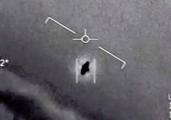 สหรัฐ ไม่ฟันธงวัตถุปริศนาลอยบนฟ้า เป็น UFO แต่ยันของจริง