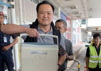 ‘อนุทิน’ ขับเครื่องบินไปเชียงใหม่ ส่งมอบหัวใจช่วยเหลือผู้ป่วย