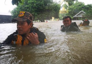 บิณฑ์ บรรลือฤทธิ์ เผย ยอดบริจาคพุ่ง! คนแห่ช่วยน้ำท่วมอุบล