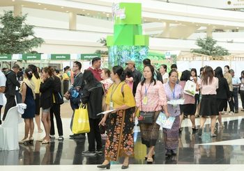 บรรยากาศ งานชุมชนสุขภาวะ ยกระดับชุมชนเข้มแข็ง ที่ศูนย์ราชการฯ