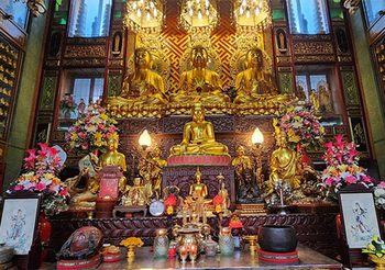 ไหว้ศาลเจ้า กินข้าวโรงเจ 12 โรงเจ รอบกรุงเทพฯ