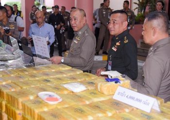 แถลงจับผู้ต้องหาค้ายานรก ของกลางยาบ้ากว่า 4 ล้านเม็ด