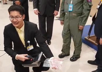 ‘มงคลกิตติ์’ พก TNT เข้าสภา พบเครื่องสแกนตรวจจับระเบิดไม่ได้