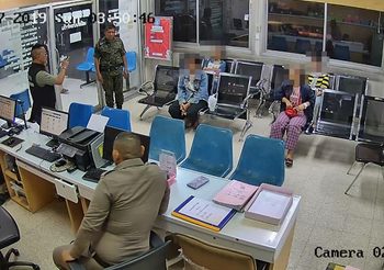 สภ.คลองหลวง แจงข่าว! ชาวบ้านโวย ตำรวจหายนอนรอแจ้งความเป็นชั่วโมง