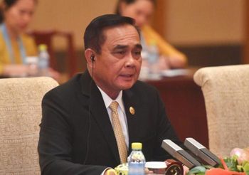 นายกฯ ชี้เป็นสิทธิพรรคร่วมส่งผู้สมัครแข่งกันเอง