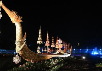 นายกรัฐมนตรี เปิดนิทรรศการ พระราชดำเนินเลียบพระนคร โดยขบวนพยุหยาตราทางชลมารค