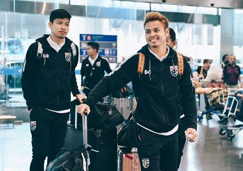 นิชิโนะ นำทีมชาติไทย บุกฮานอย เตรียมลุยเวียดนาม คัดบอลโลก