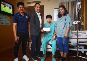 ส.บอลฯ​เร่งประสานฟีฟ่า​คุ้มครองบาดเจ็บชุบตัวทีมชาติ