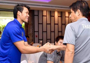 กวินทร์ บินจากเบลเยี่ยม สมทบช้างศึกคัดบอลโลกเยือน มาเลเซีย , เวียดนาม