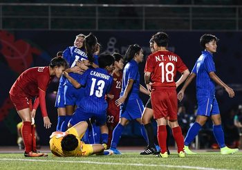 บอลหญิงไทยไม่ตาย ไล่เจ๊าเวียดนาม 1-1 ประเดิมซีเกมส์