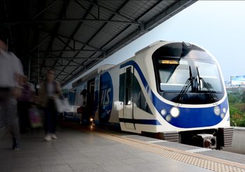 รฟท. ไฟเขียว รถไฟฟ้าแอร์พอร์ต เรล ลิงก์ จัดโปรลดค่าโดยสาร เหลือ 15-20 ตลอดสาย