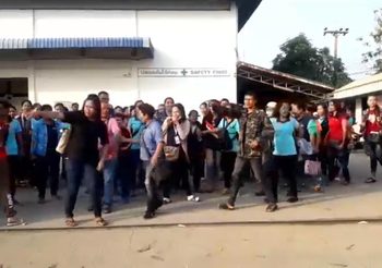 บริษัทผลิตเสื้อผ้าส่งออกประกาศปิดโรงงาน ลอยแพพนักงานกว่า 230 ชีวิต