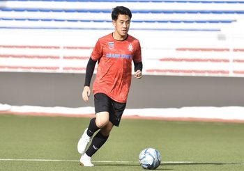 วรชิต ลุ้นตัวจริงช้างศึกซีเกมส์ ซดลอดช่องสิงคโปร์