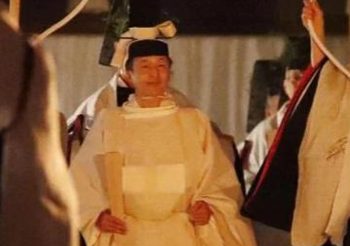 จักรพรรดิญี่ปุ่นประกอบพระราชพิธีบรมราชาภิเษกขั้นตอนสุดท้าย (ชมภาพ)