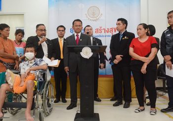 ทนายสงกานต์ พาผู้เสียหายจาก 2 คดี เข้าร้องรมว.กระทรวงยุติธรรม
