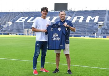 ปราสาท เปิดตัว เจเจ กัปตันโปฮัง สตีลเลอร์ส
