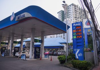 เติมด่วนเต็มถัง!! ปตท.-บางจาก ขึ้นราคาน้ำมันทุกชนิด 40 สต. เว้น E85 ขึ้น 20 สต.