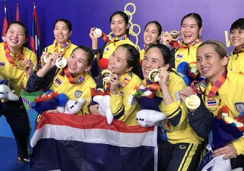 ทีมขนไก่สาวไทย สอยเหรียญทอง ซีเกมส์ 4 สมัยติด หลังกด อินโดนีเซีย 3-1 คู่