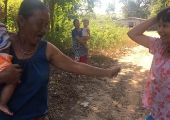 ลมหนาว พัด “หมามุ่ย” ปลิวเข้าชุมชน ทำชาวบ้านปวดแสบปวดร้อน