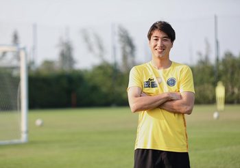 OFFICIAL : สมุทรปราการ ซิตี้ คว้า ทัตสึยะ ซากาอิ หน้าหล่อดีกรีทีมชาติญี่ปุ่น