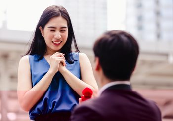 10 สัญญาณบ่งบอกว่า คุณพร้อมแล้วที่จะแต่งงานกับหนุ่มข้างกาย