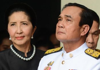 ประมวลภาพ ประธานองคมนตรี เป็นผู้แทนพระองค์ ร่วมพิธีศพ พ.อ.ประพัฒน์ จันทรโอชา