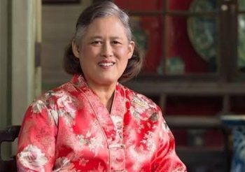 สมเด็จพระเทพ พระราชทานพรในวันตรุษจีน