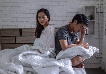 10 สัญญาณบ่งบอกว่า คนรักของคุณ เข้าขั้นเป็นคน ติดเซ็กซ์
