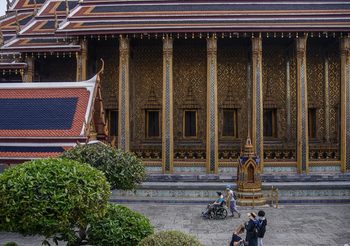 วัดพระแก้วเงียบเหงา ผลกระทบจากไวรัสโคโรนา ทำทัวร์จีนลดลง