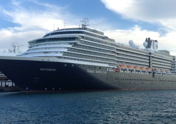เรือสำราญ MS Westerdam ได้ที่จอดแล้ว หลังทางการกัมพูชา อนุญาตให้เทียบท่าได้