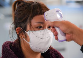 แจ๋ว! นักวิจัยไทย คิดค้นชุดตรวจโควิด-19 ราคาถูก รู้ผลเร็ว