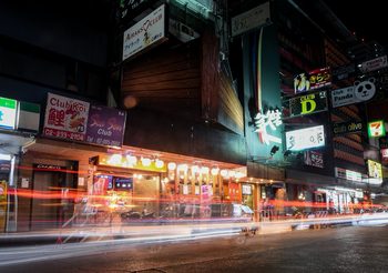บรรยากาศย่านพัฒพงษ์ หลัง คลับ – บาร์ ปิดวันแรก ป้องระบาดไวรัสโควิด-19