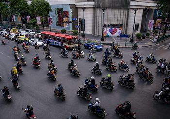 บรรยากาศเมืองกรุง หลังชัตดาวน์สถานบันเทิง-สถานศึกษาในกทม.