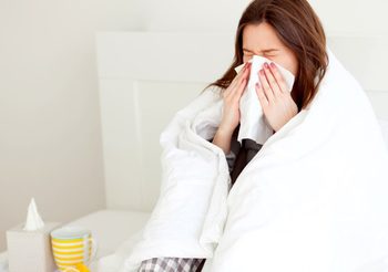 ภูมิแพ้ ไข้หวัด ไข้หวัดใหญ่ และโควิด-19 ต่างกันอย่างไร?