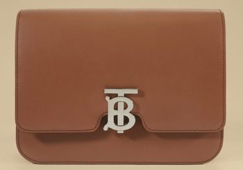 Burberry ถ่ายทอดเบื้องหลังงานฝีมือสุดประณีต  ถือกำเนิดกระเป๋าไอคอนิครุ่น TB Bag