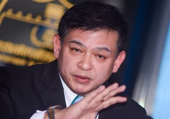 ‘สิระ’ สั่งไล่ ‘ช่อ พรรณิการ์’ ออกจากตำแหน่งที่ปรึกษา กมธ.กฎหมาย