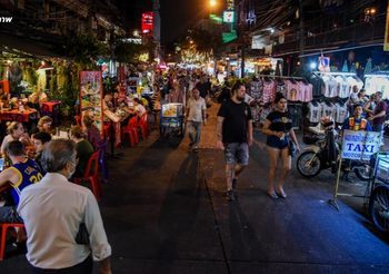 กรมควบคุมโรค เผยแม้ผ่อนปรนรับต่างชาติ แต่ยังคุมเข้มป้องกันโควิด-19