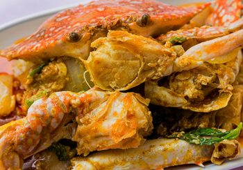 สูตร ปูผัดผงกะหรี่ ทำเองก็ได้ อร่อยเด็ดเข้มข้นแน่นอน!