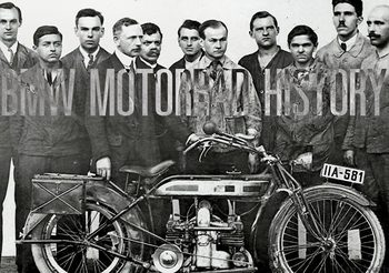 BMW MOTORRAD ตำนานที่ครองใจคนรักความเร็ว 2 ล้อ ตลอดกาล