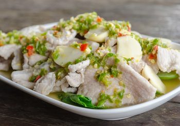 สูตร หมูมะนาว รสเปรี้ยวแซ่บ