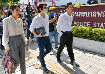 “ธนาธร-ปิยบุตร-ช่อ” รับทราบข้อหา ม.116 ยันไม่เคยทำผิด