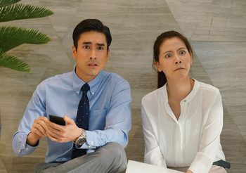 เรื่องย่อ “อ้าย..คนหล่อลวง” นำแสดงโดย ณเดชน์-ใบเฟิร์น ภาพยนตร์โรแมนติกคอมเมดี้