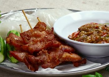 สูตร แจ่วปลาร้ากับหมูทอด แซ่บอีหลี กินแกล้มผักสลับกับข้าวเหนียว