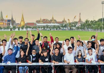แกนนำกลุ่มราษฎร ประกาศจุดยืน 3 ข้อ กดดัน “ บิ๊กตู่ ” ลาออก