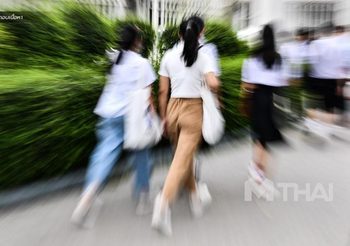 สาธิต มศว เปิดโหวตใส่ ‘ชุดไปรเวท’ ทุกวันศุกร์ นร. 72 % เห็นด้วย