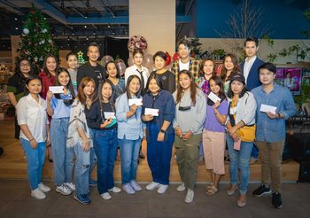 “ป๊อก-มาร์กี้” มอบความสุขต่อเนื่อง! ร่วม Meet &Greet พร้อมเปย์ของขวัญให้แฟนๆ ส่งท้ายปี กับแคมเปญ Central Retail 12.12 Double Mega Sale